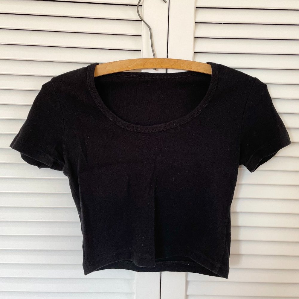 American Apparel Black Baby Tee Size M